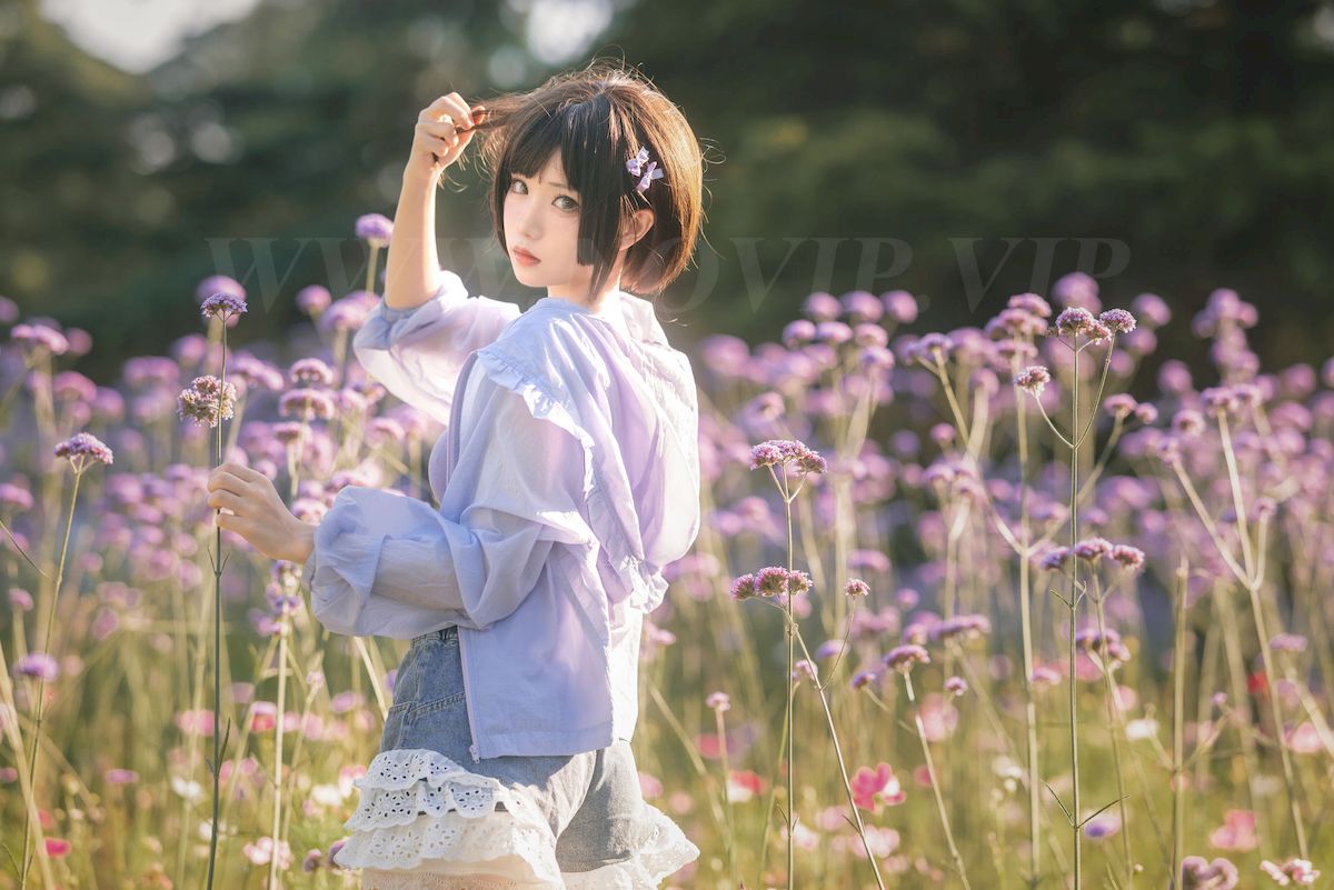 花柒Hana户外粉色花海青春阳光性感写真