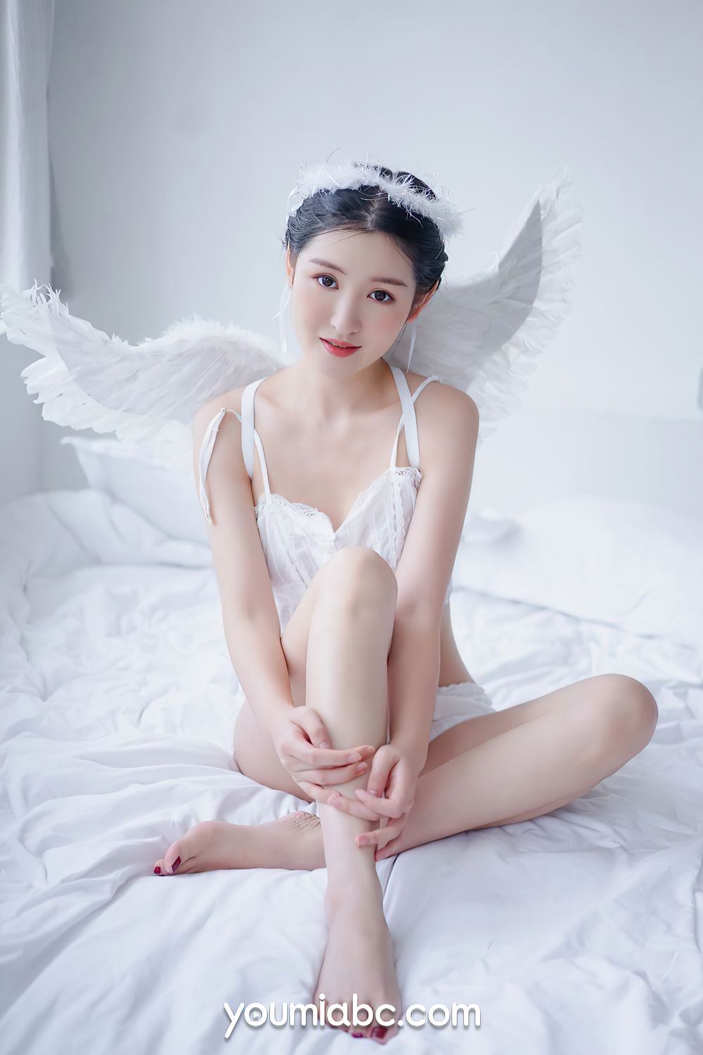 YOUMI尤美美女模特沈梦瑶修长美腿落凡天使主题性感写真-御萝部落-御萝部落