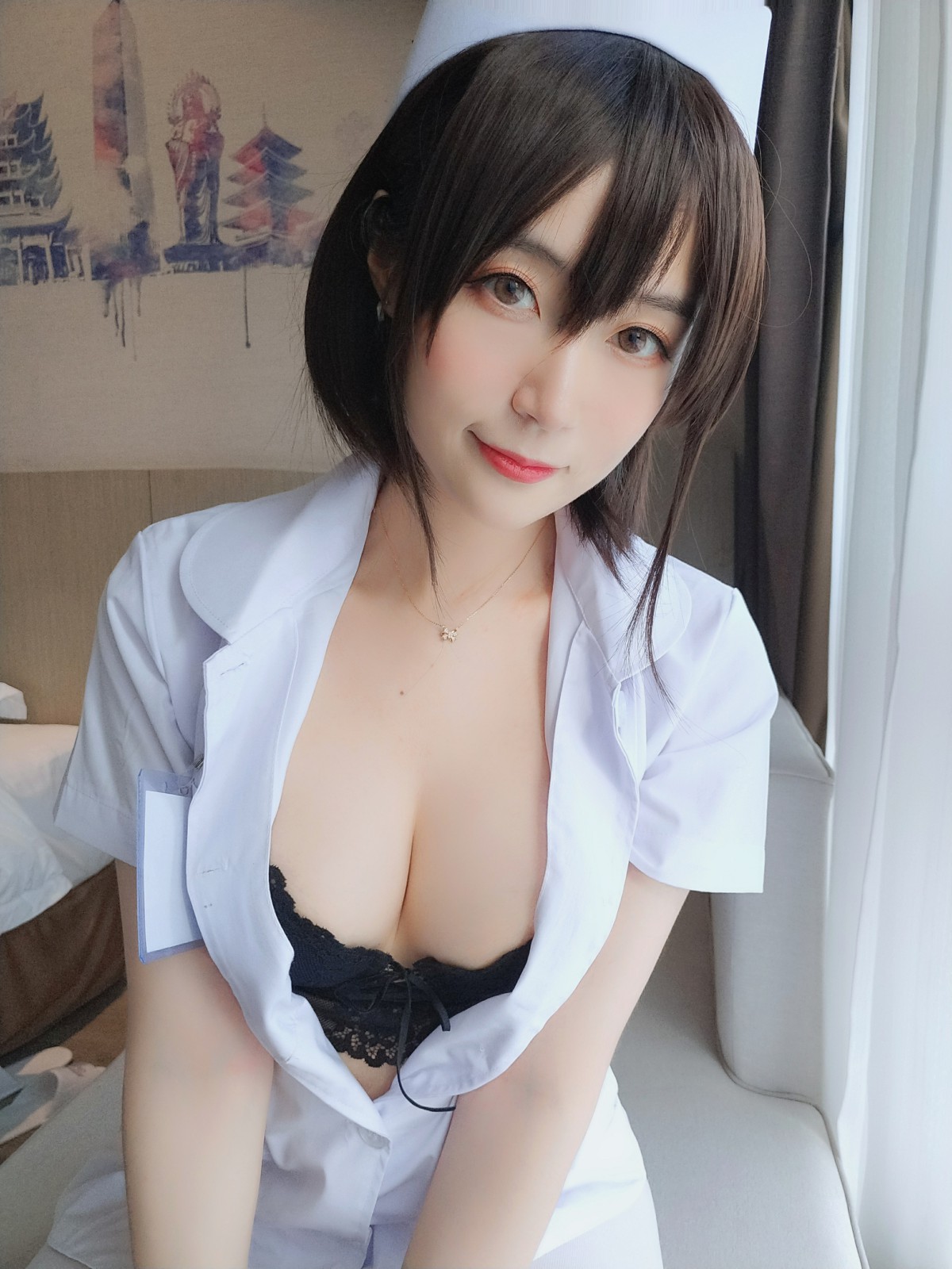 图片[3]-Coser小姐姐白银 – 短发小护士 – COSPLAY-御萝部落