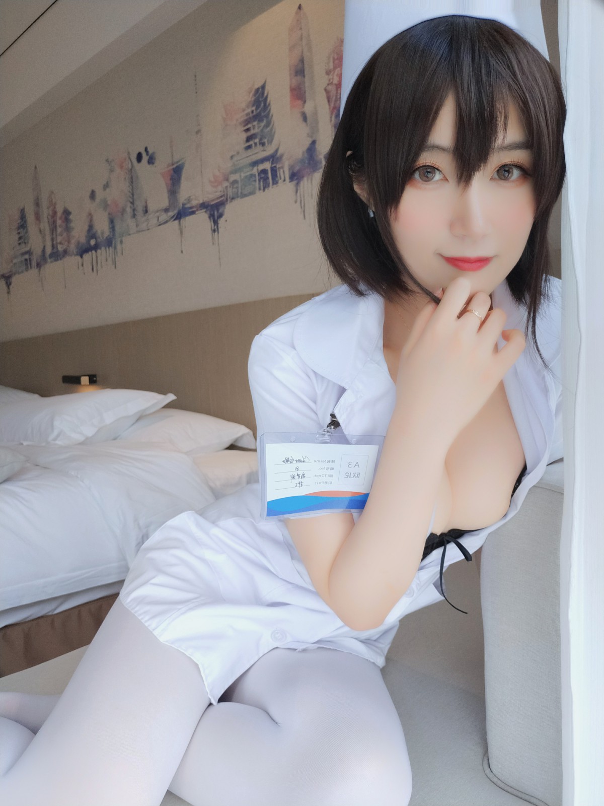 图片[8]-Coser小姐姐白银 – 短发小护士 – COSPLAY-御萝部落