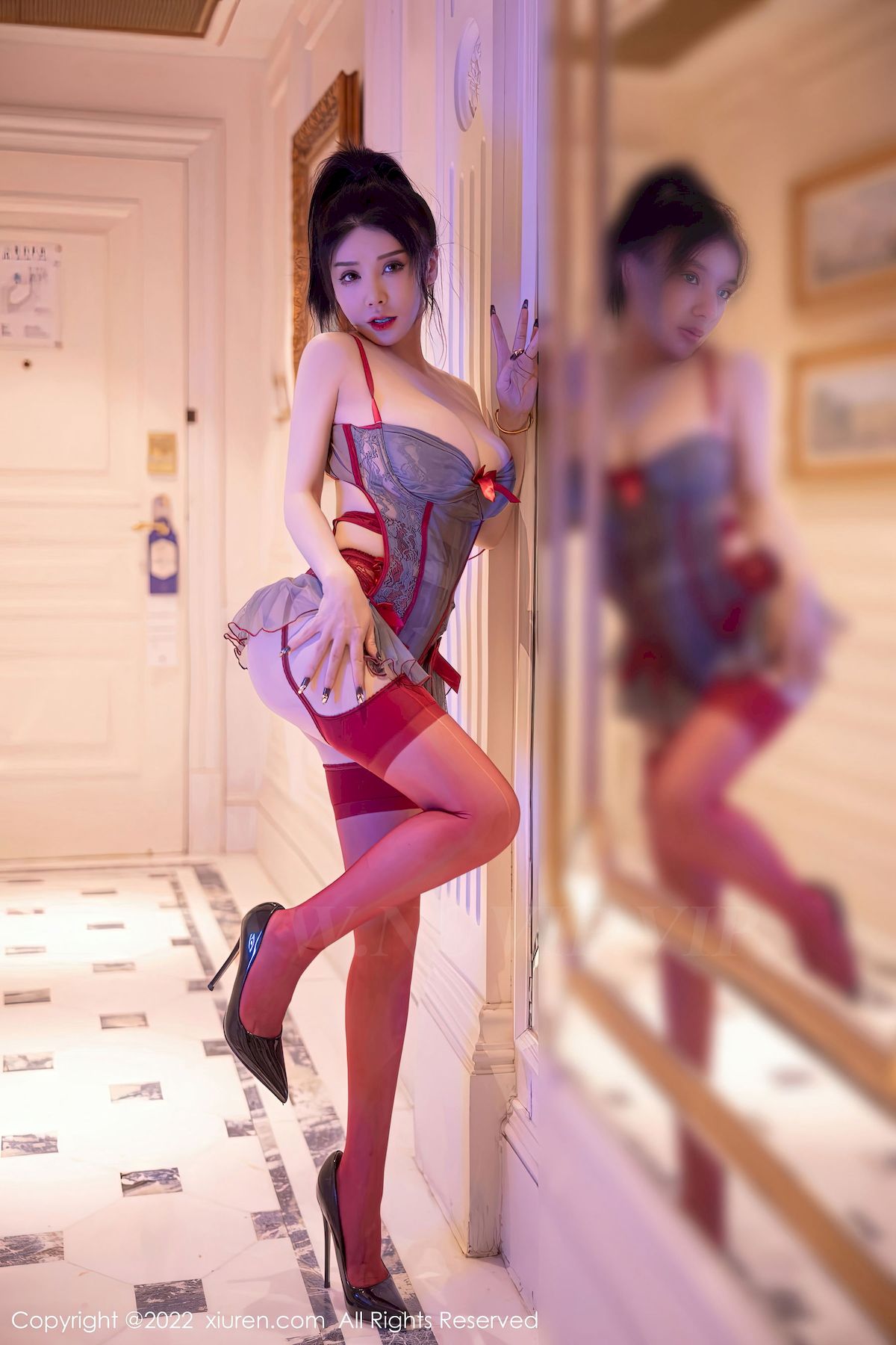 潘娇娇 - 情趣服饰+红色丝袜性感写真