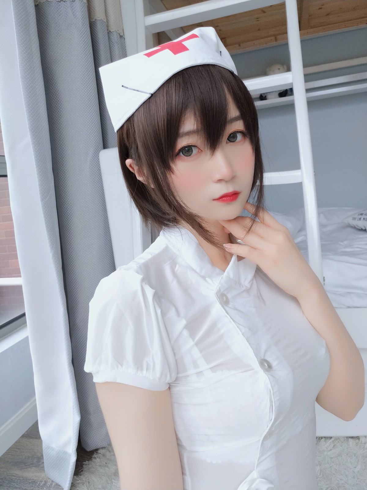 图片[13]-Coser小姐姐白银 – 白丝小护士 – COSPLAY-御萝部落