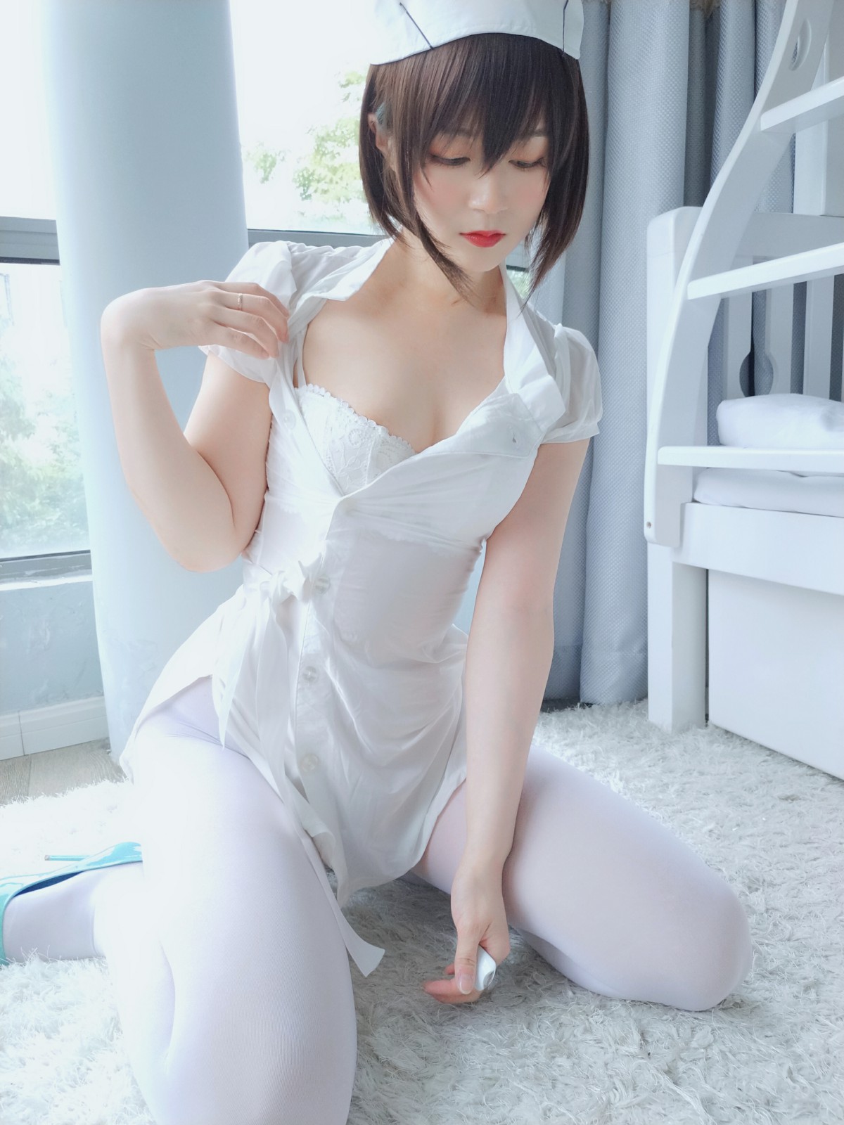 图片[25]-Coser小姐姐白银 – 白丝小护士 – COSPLAY-御萝部落