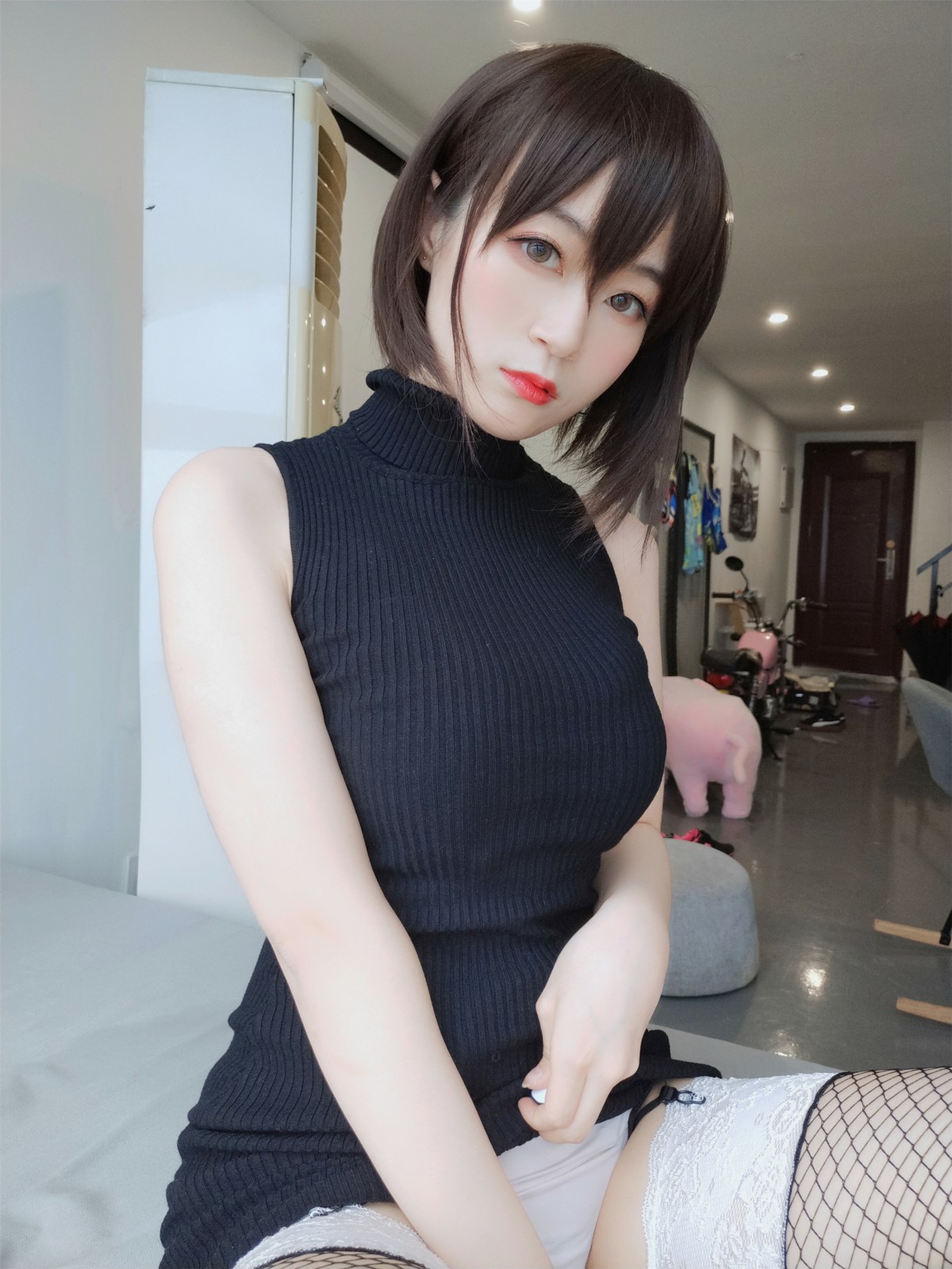 图片[26]-Coser小姐姐白银 – 黑色包臀裙 – COSPLAY-御萝部落