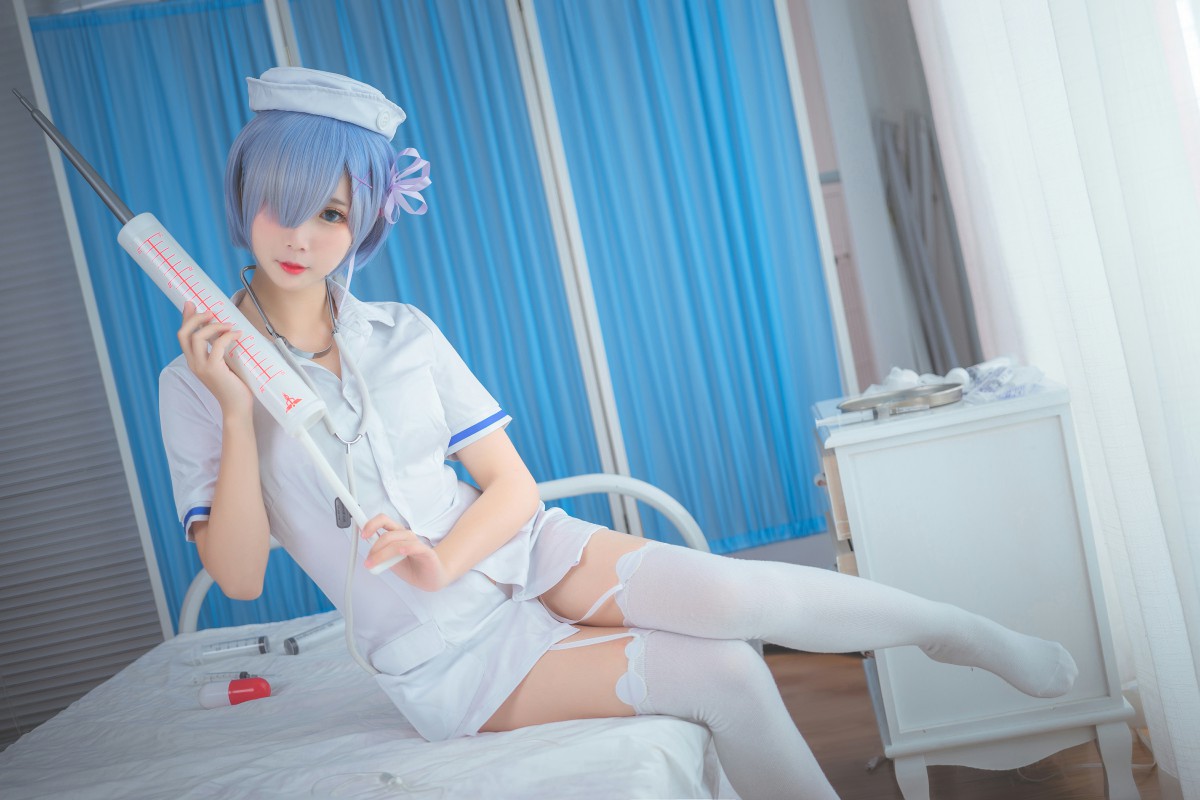 图片[8]-[Cosplay]面饼仙儿 – 蕾姆护士装 – COSPLAY-御萝部落