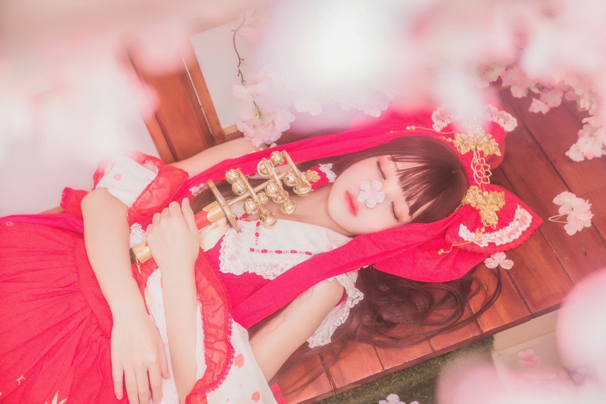 图片[38]-萝莉风COS 桜桃喵 – 灵梦 新年快乐 – COSPLAY-御萝部落