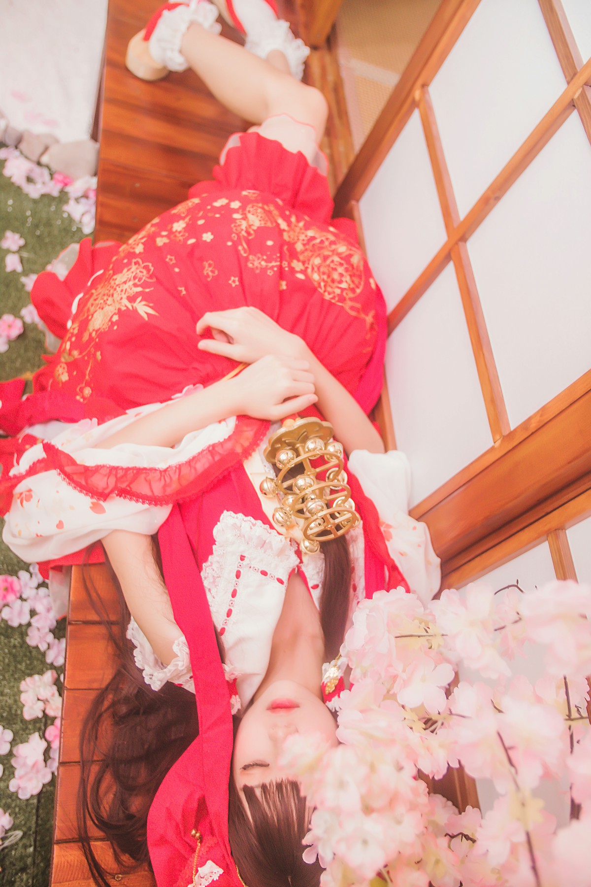 图片[45]-萝莉风COS 桜桃喵 – 灵梦 新年快乐 – COSPLAY-御萝部落