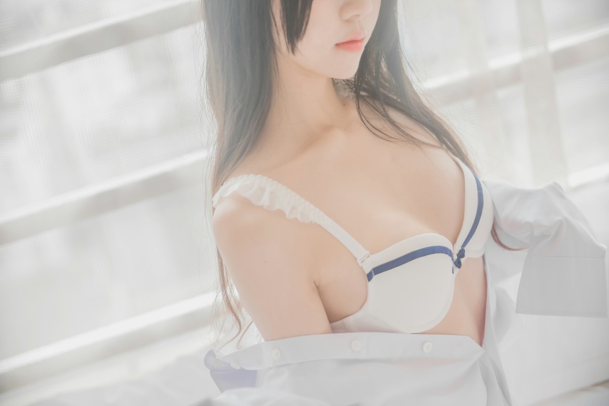 图片[35]-萝莉风COS 桜桃喵 – 白衬衫散发 – COSPLAY-御萝部落