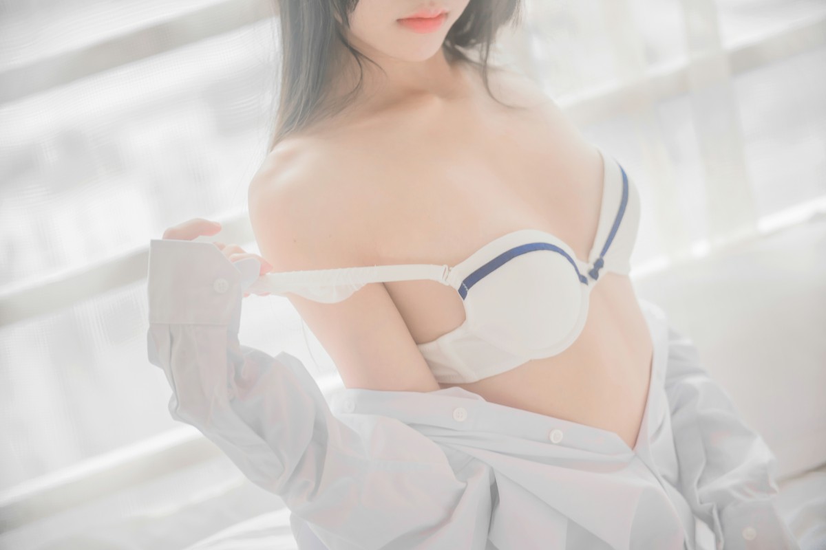 图片[37]-萝莉风COS 桜桃喵 – 白衬衫散发 – COSPLAY-御萝部落